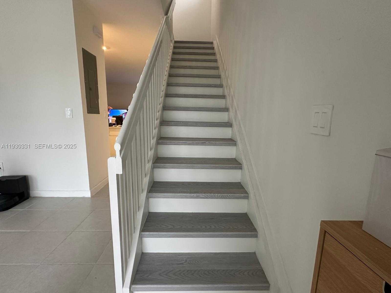 Small Image of 26450 SOUTH WEST 148TH CT #26450, Homestead Number 4