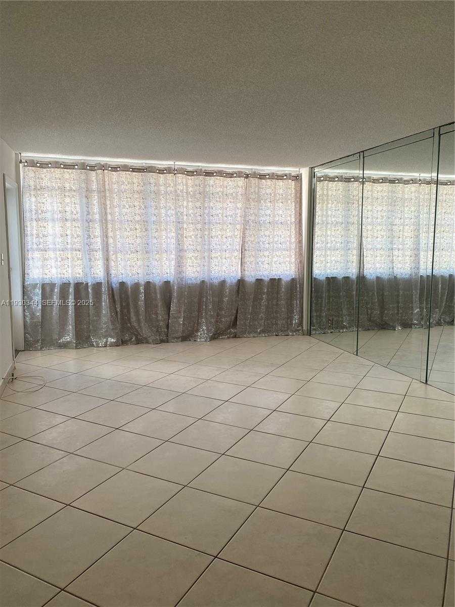 Small Image of 1801 SOUTH OCEAN DR #741, Hallandale Beach Number 4