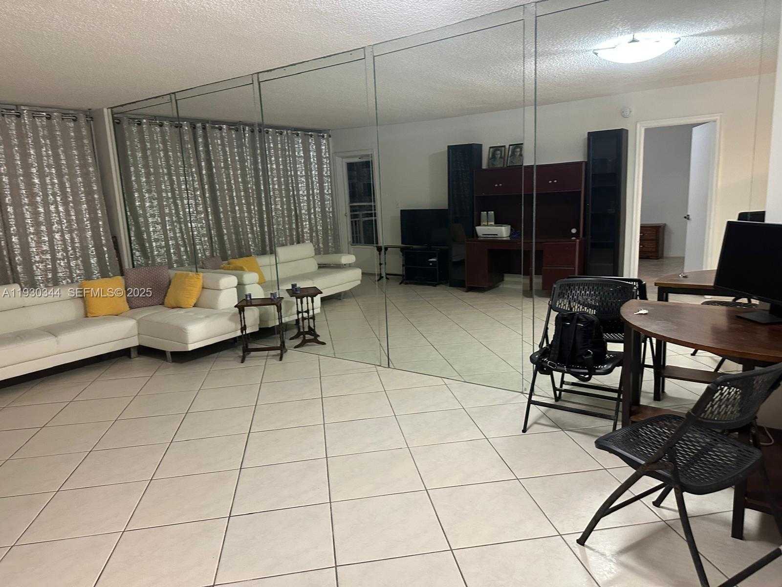 Small Image of 1801 SOUTH OCEAN DR #741, Hallandale Beach Number 5