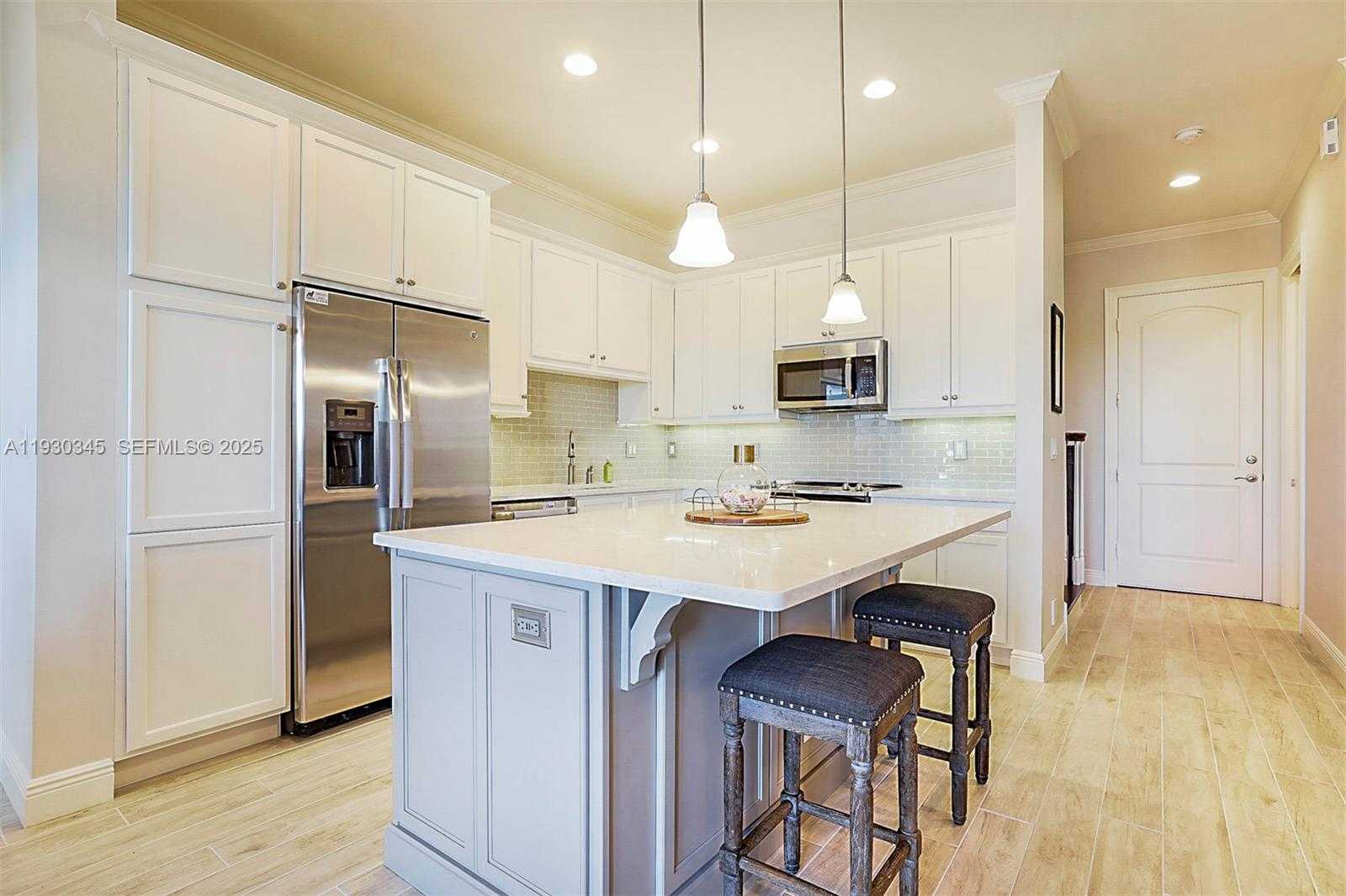 Small Image of 140 OCEAN BREEZE DR #140, Juno Beach Number 10