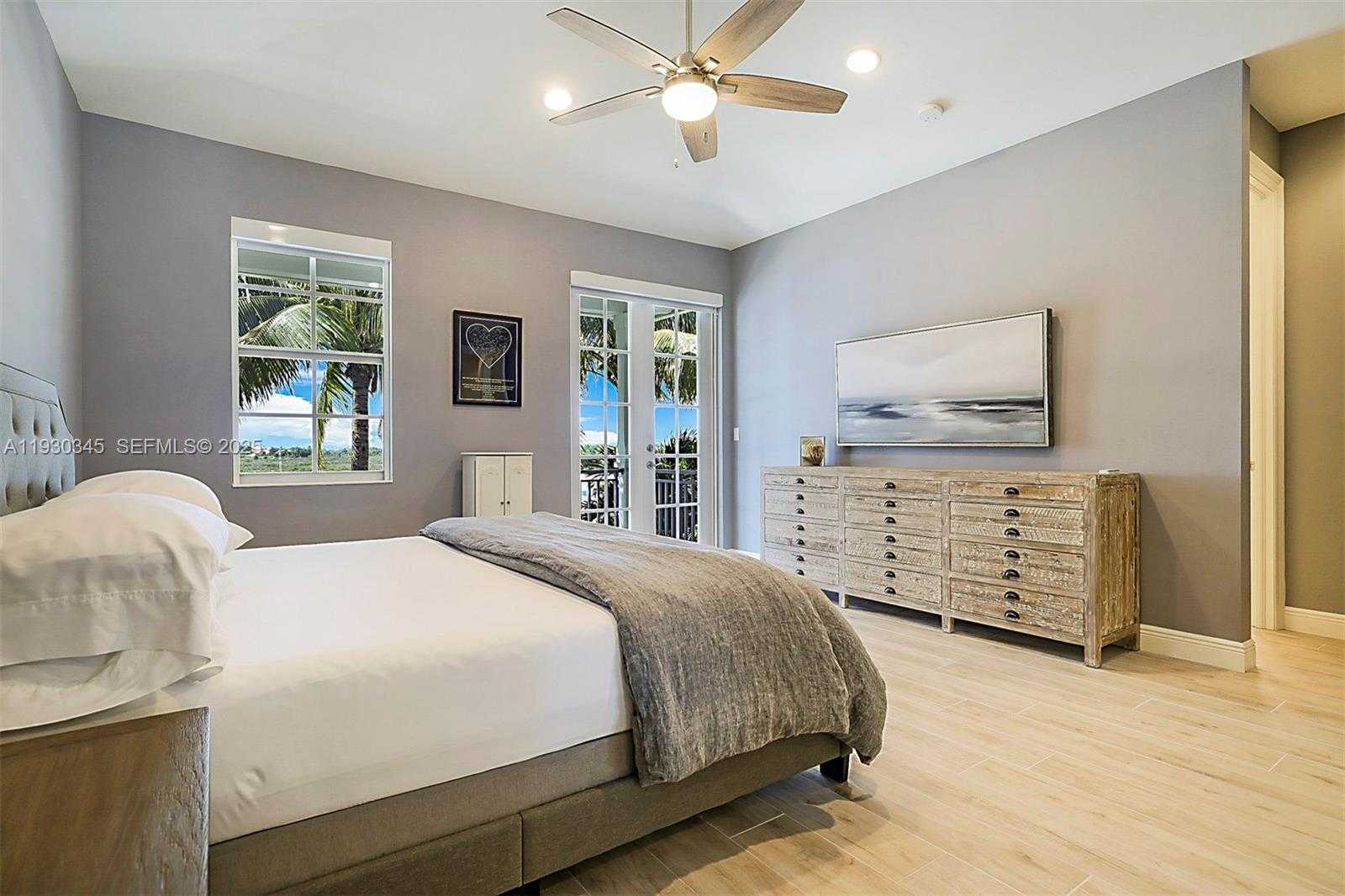 Small Image of 140 OCEAN BREEZE DR #140, Juno Beach Number 17