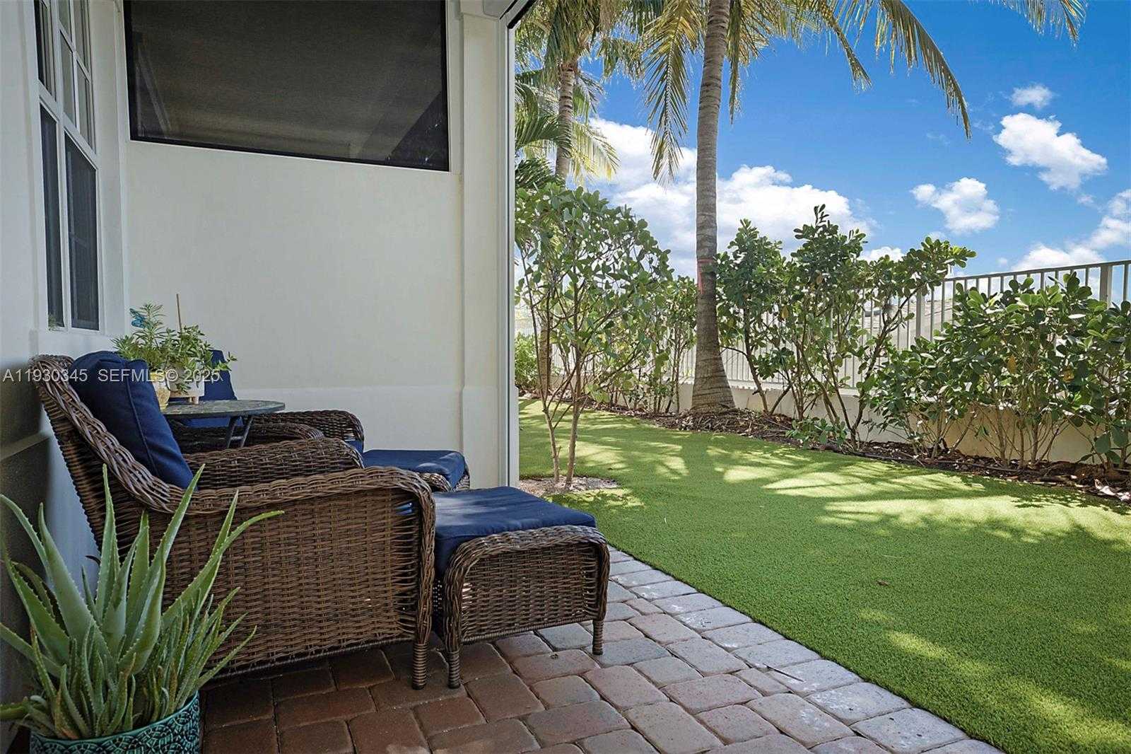 Small Image of 140 OCEAN BREEZE DR #140, Juno Beach Number 26