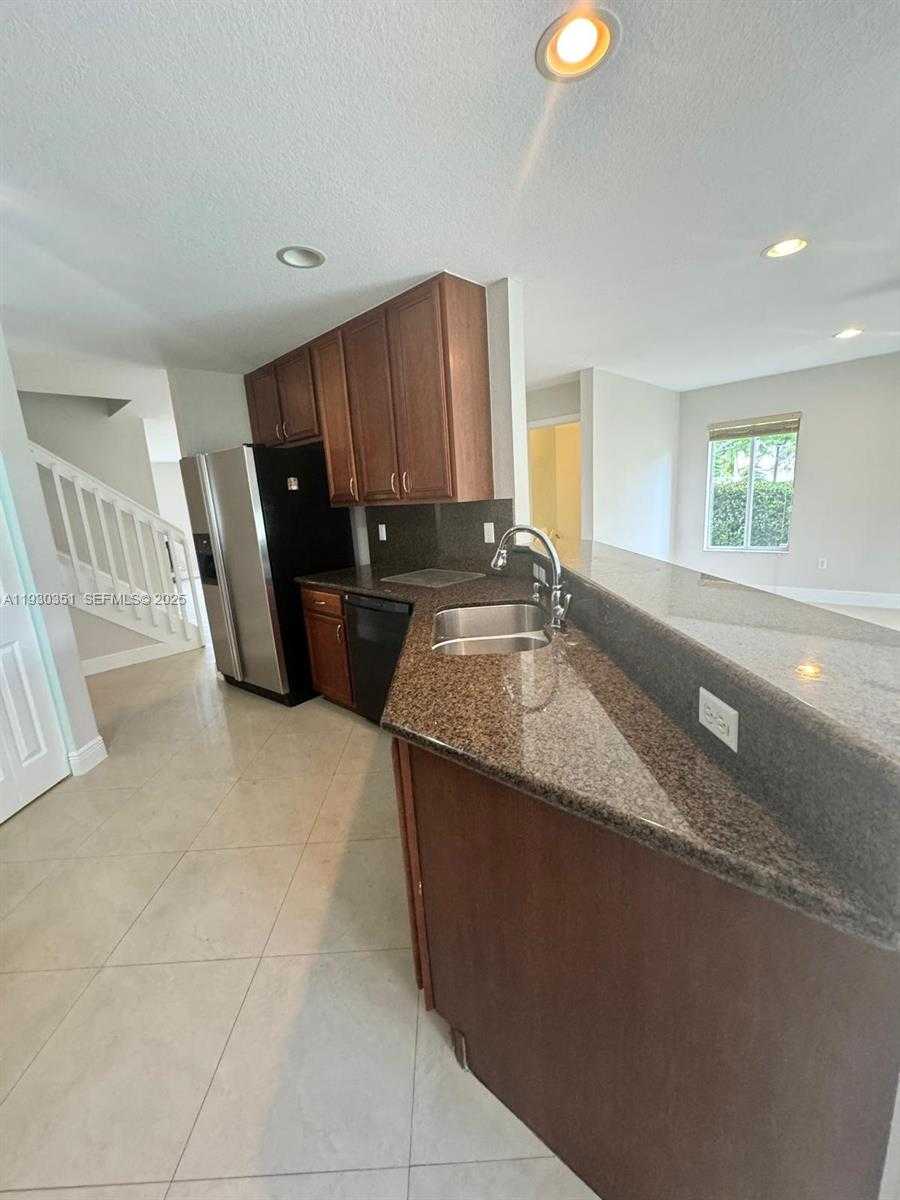 Small Image of 4527 SOUTH WEST 129TH, Miramar Number 19