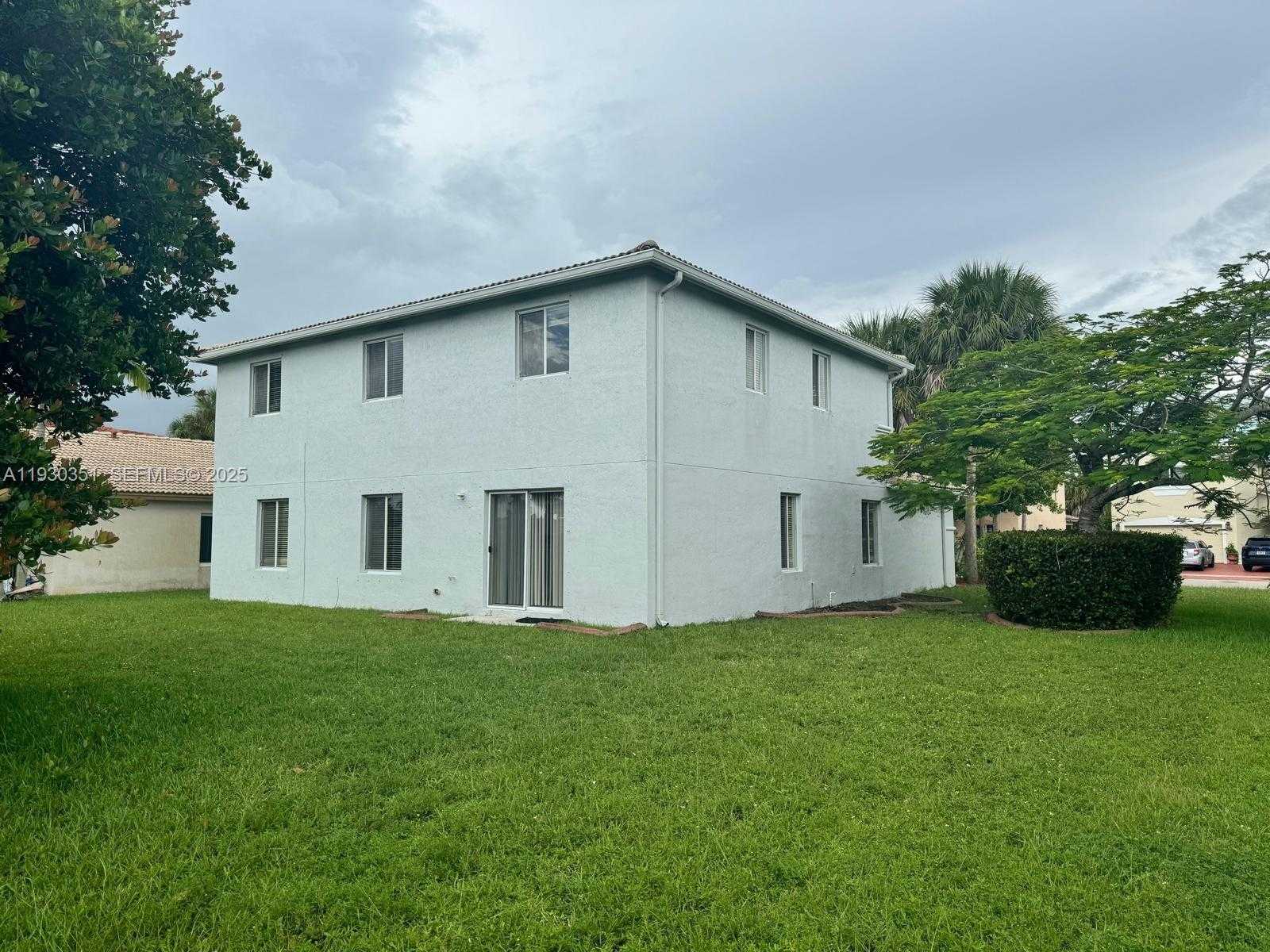 Small Image of 4527 SOUTH WEST 129TH, Miramar Number 37