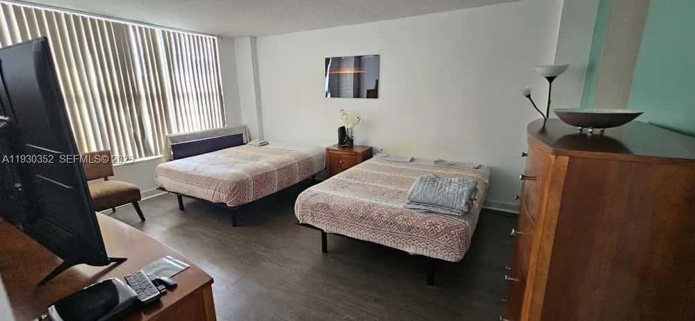 Imagen de Pequeño Objeto