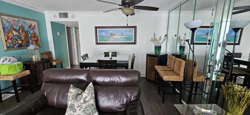 Imagen de Pequeño Objeto