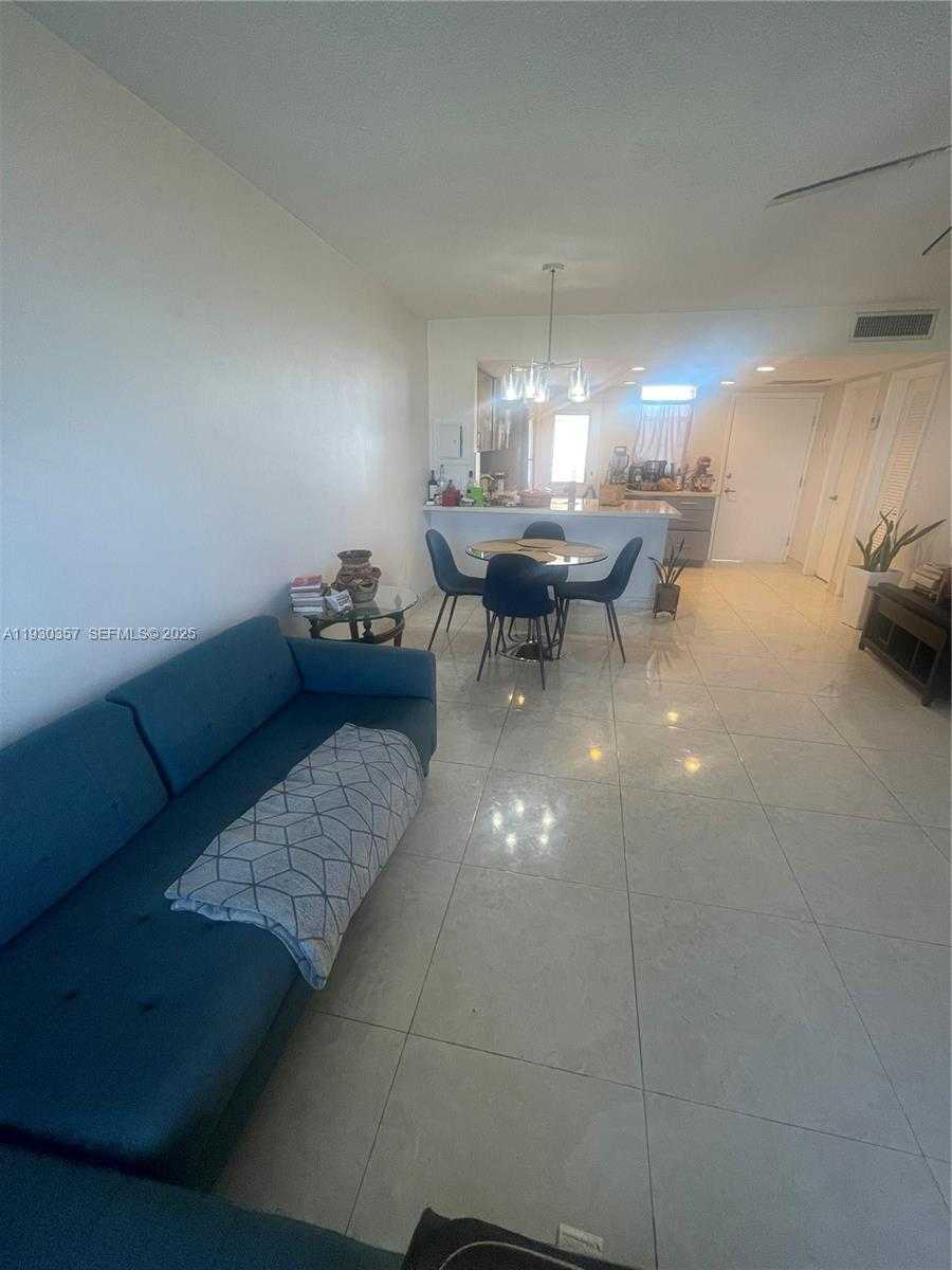 Small Image of 2905 POINT EAST DR #L404, Aventura Number 28