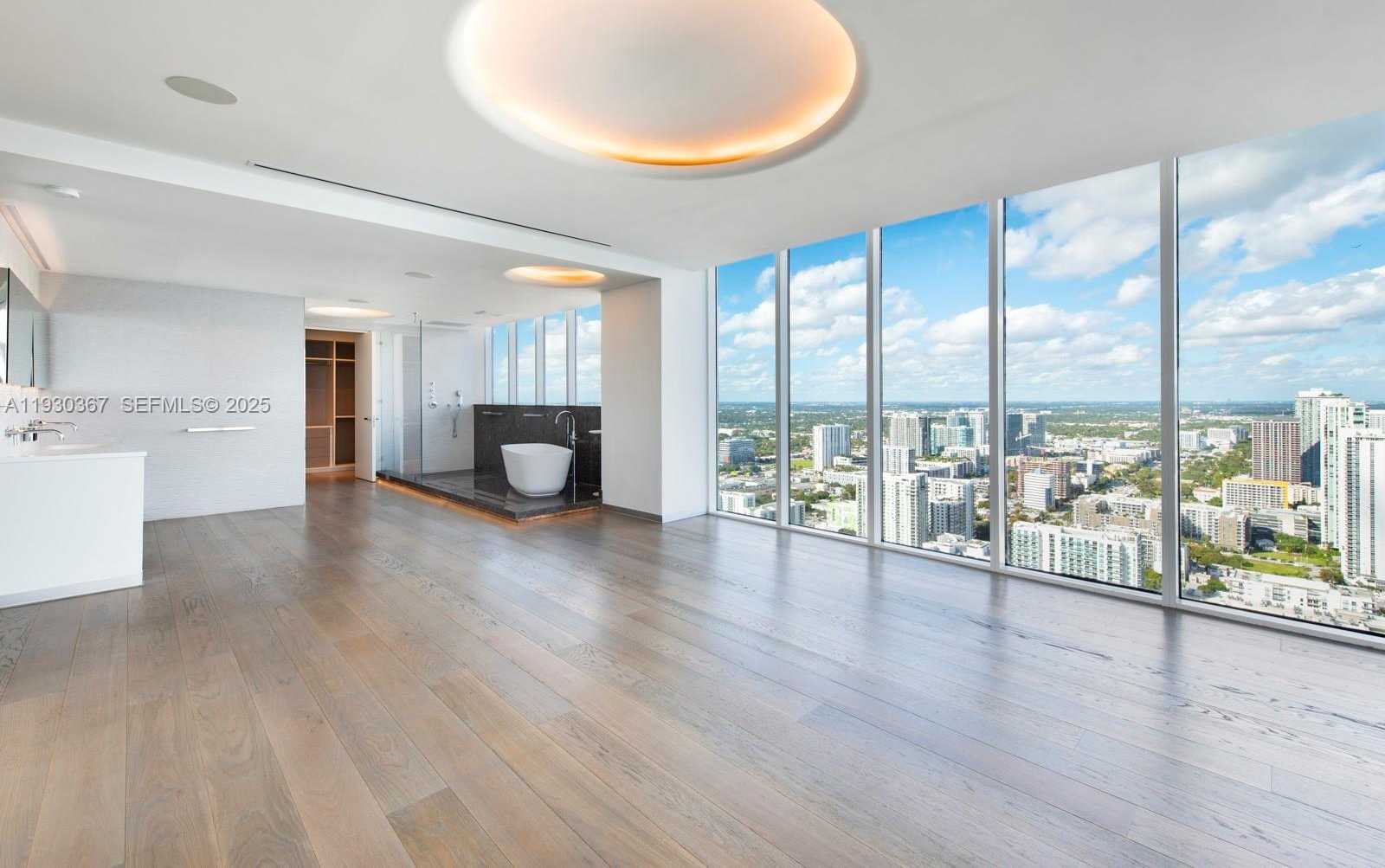 Small Image of 2020 NORTH BAYSHORE DR #PH4502, Miami Number 19