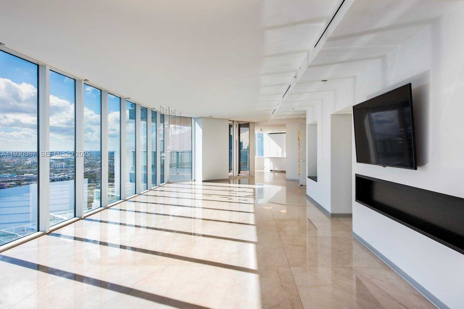 Small Image of 2020 NORTH BAYSHORE DR #PH4502, Miami Number 38