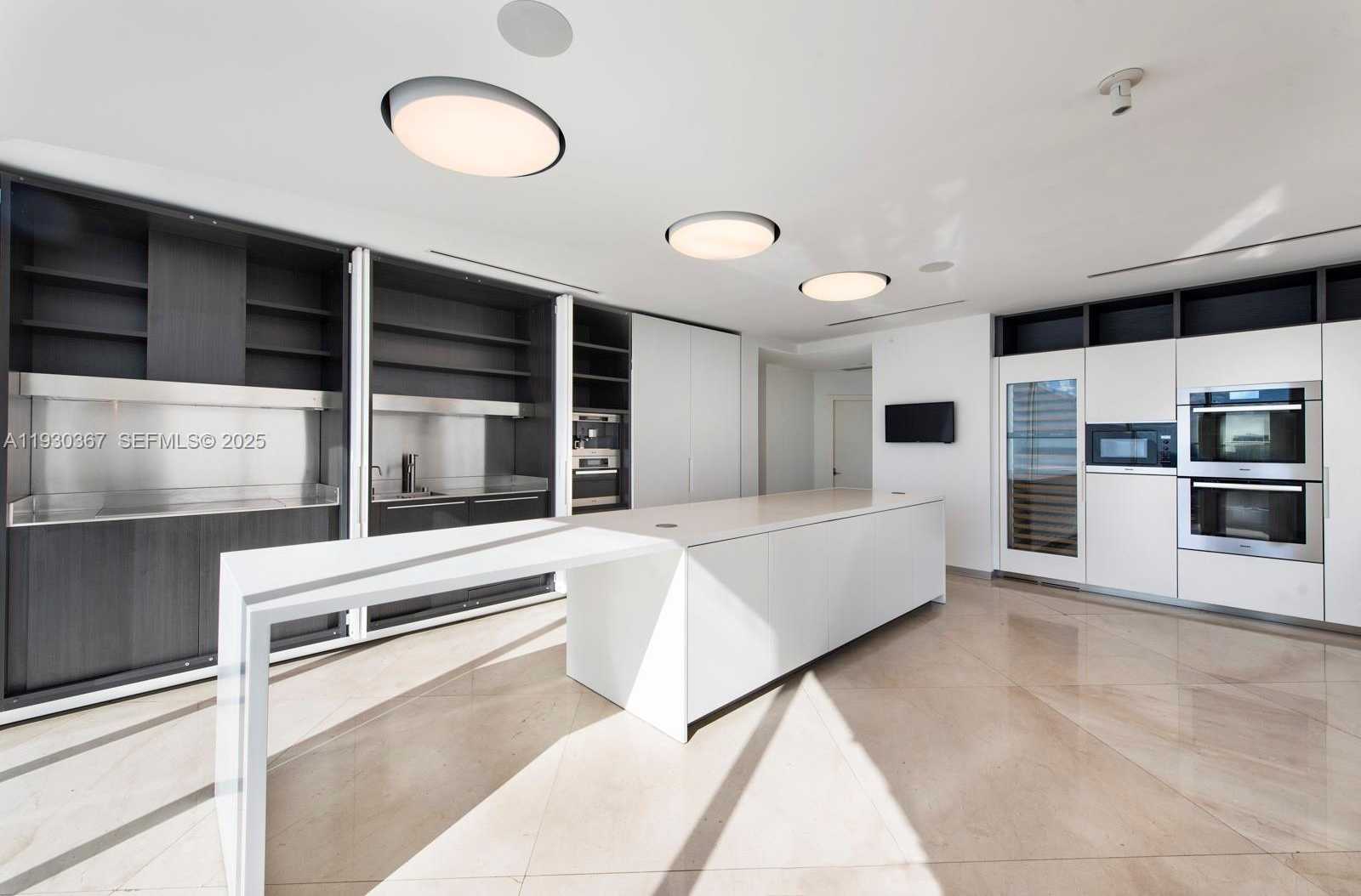 Small Image of 2020 NORTH BAYSHORE DR #PH4502, Miami Number 40