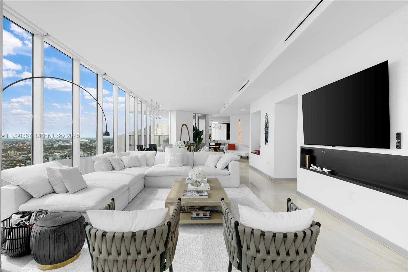 Small Image of 2020 NORTH BAYSHORE DR #PH4502, Miami Number 7