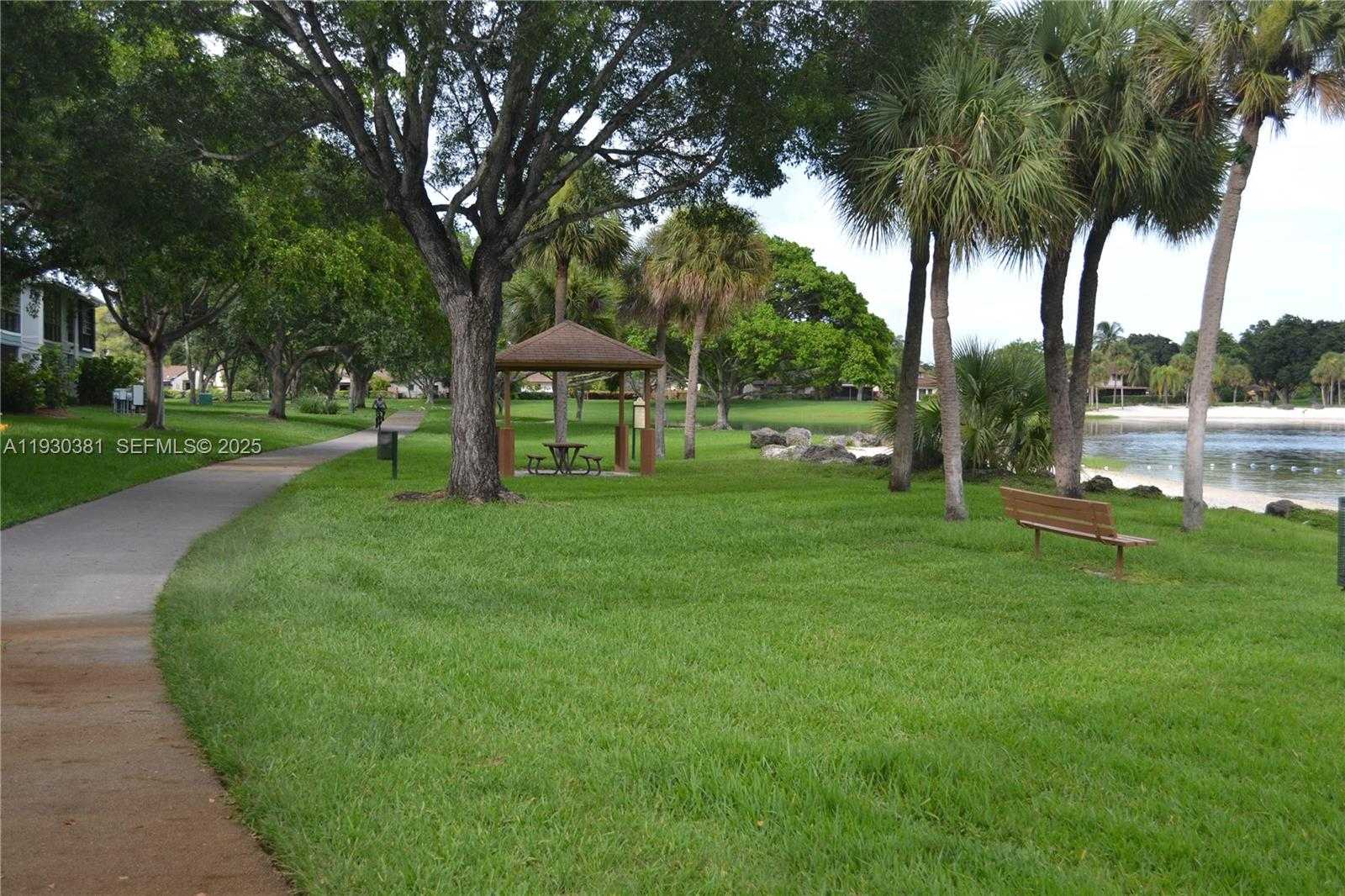 Small Image of 9727 HAMMOCKS BLVD #207D, Miami Number 10