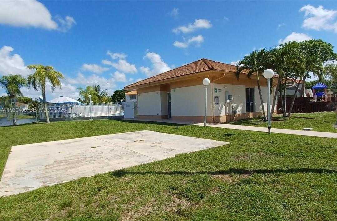 Small Image of 14911 SOUTH WEST 80TH ST #102, Miami Number 15