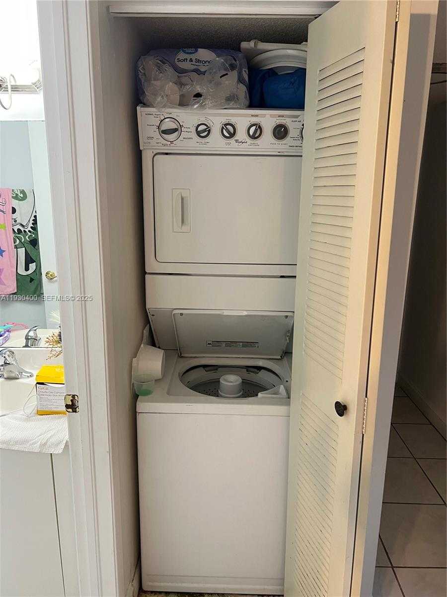 Small Image of 14911 SOUTH WEST 80TH ST #102, Miami Number 6