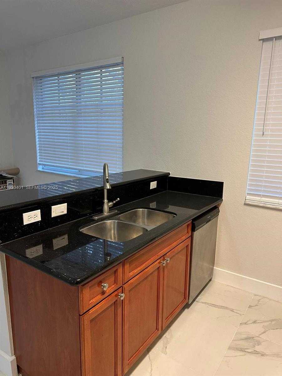 Small Image of 12421 SOUTH WEST 50TH CT #337, Miramar Number 9