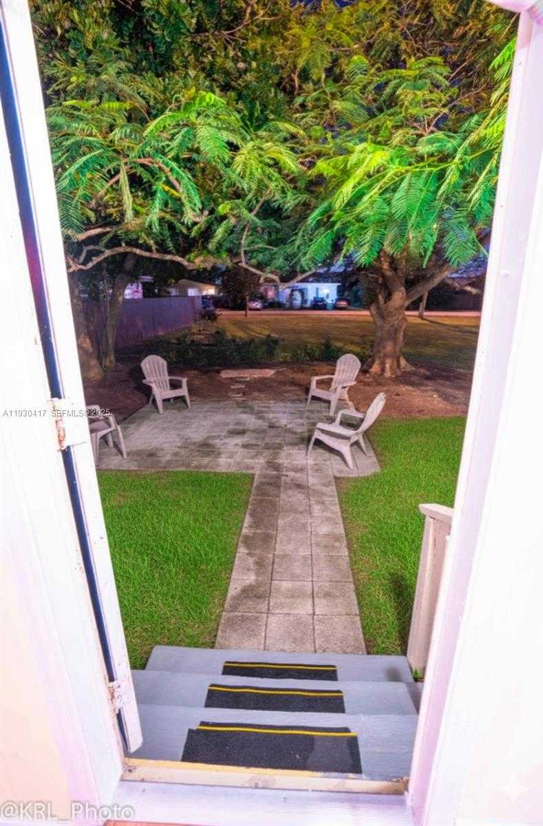 Small Image of 811 NORTH EAST 14TH CT, Fort Lauderdale Number 4