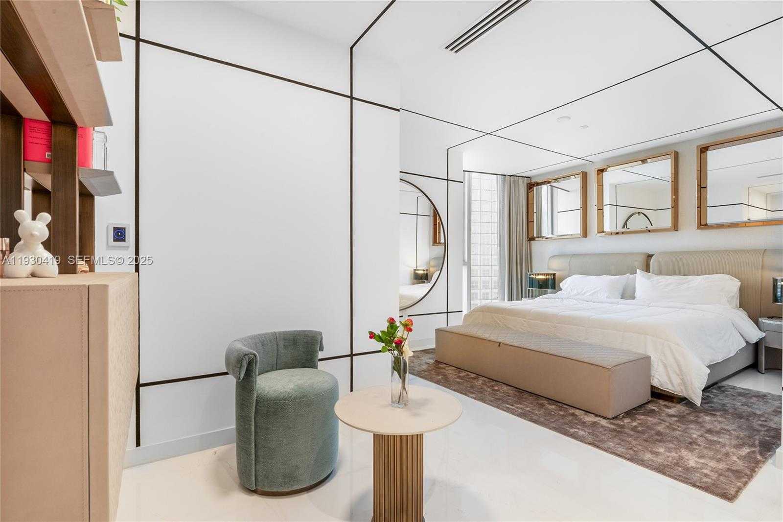 Small Image of 300 BISCAYNE BOULEVARD WAY #5104C, Miami Number 25