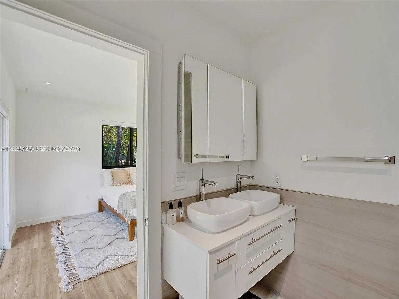 Small Image of 5705 SOUTH WEST 60TH AVE #NA, South Miami Number 20