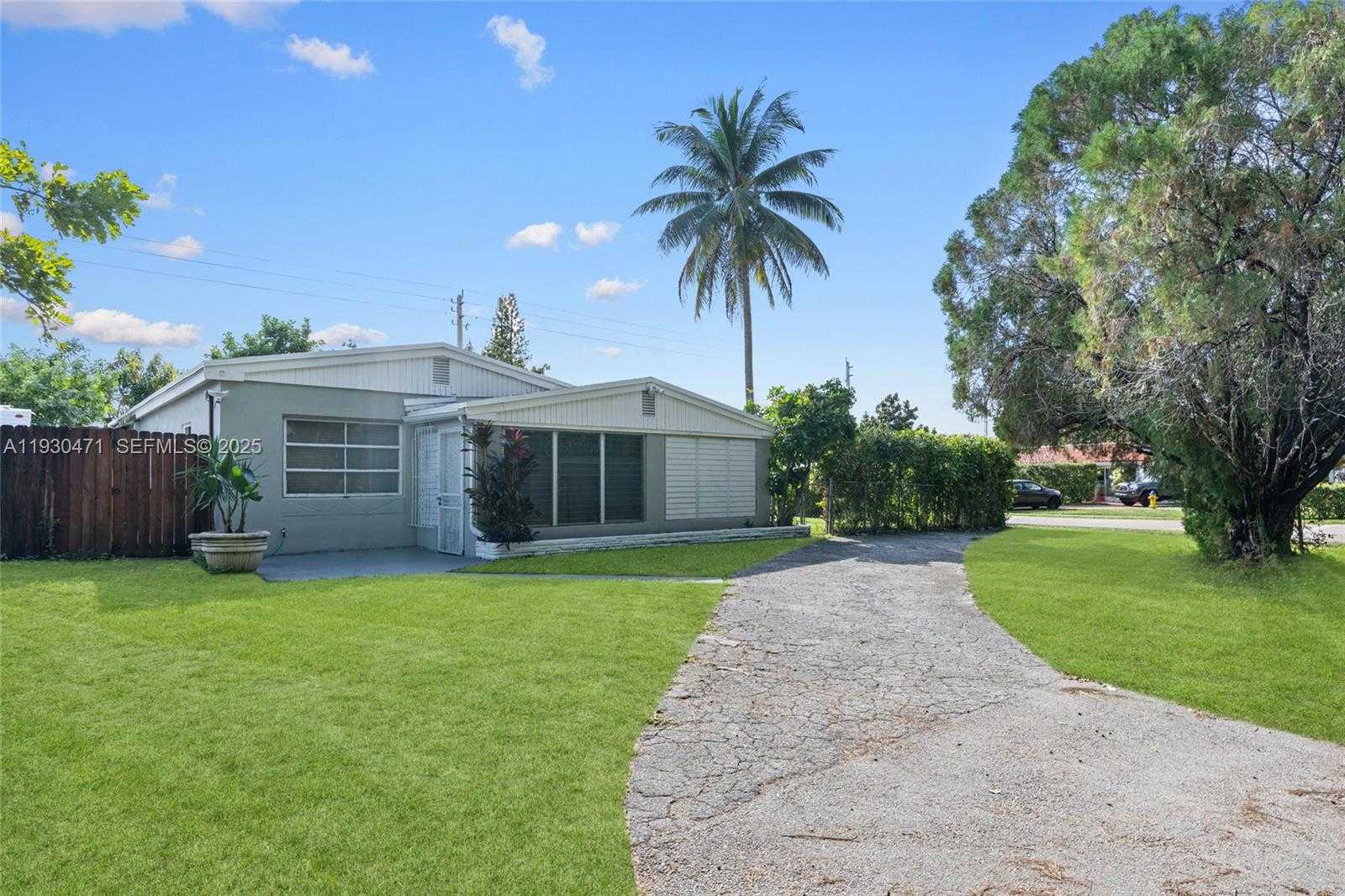 Small Image of 1300 NORTH EAST 183RD ST #1300, North Miami Beach Number 1