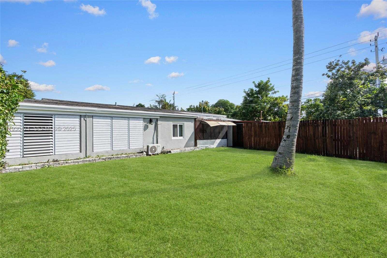 Small Image of 1300 NORTH EAST 183RD ST #1300, North Miami Beach Number 31