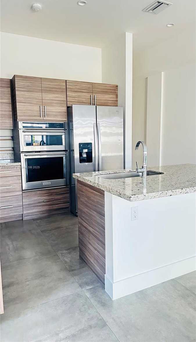 Small Image of 3653 SOUTH WEST 25TH ST #3653, Miami Number 17