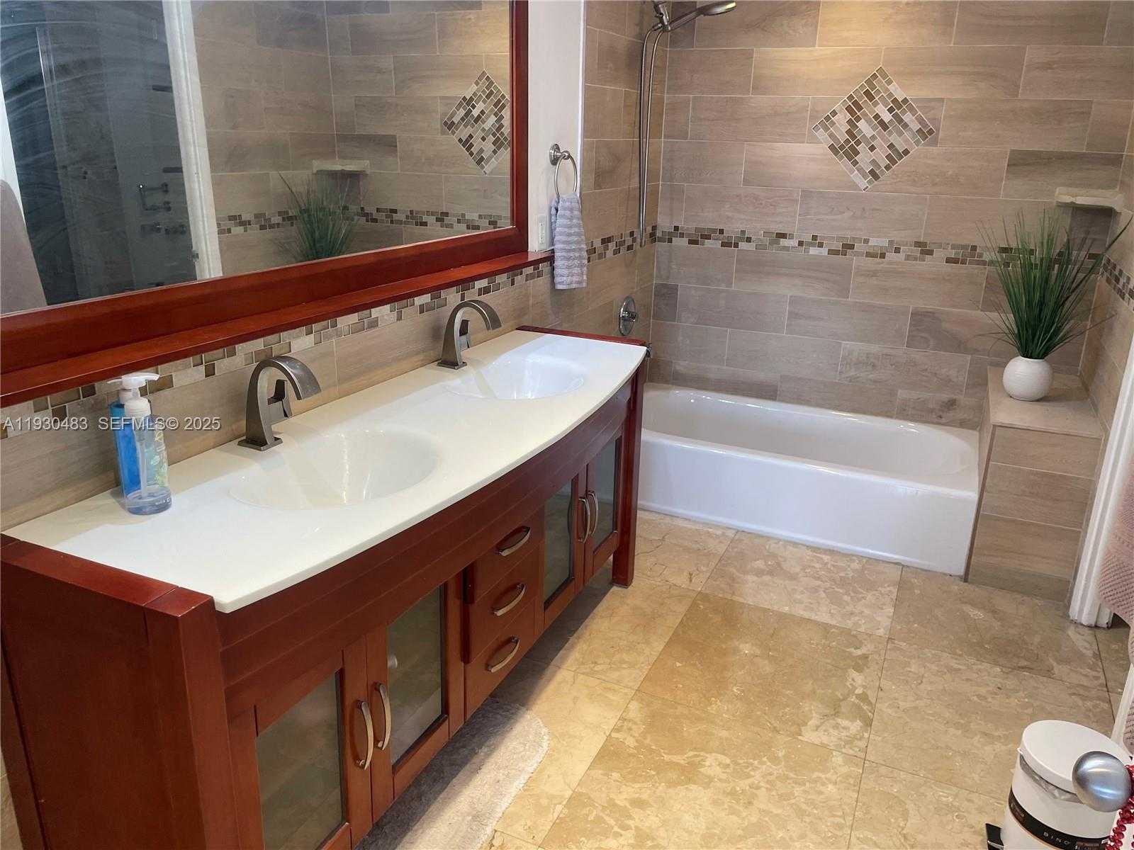 Small Image of 210 174TH ST #419, Sunny Isles Beach Number 11