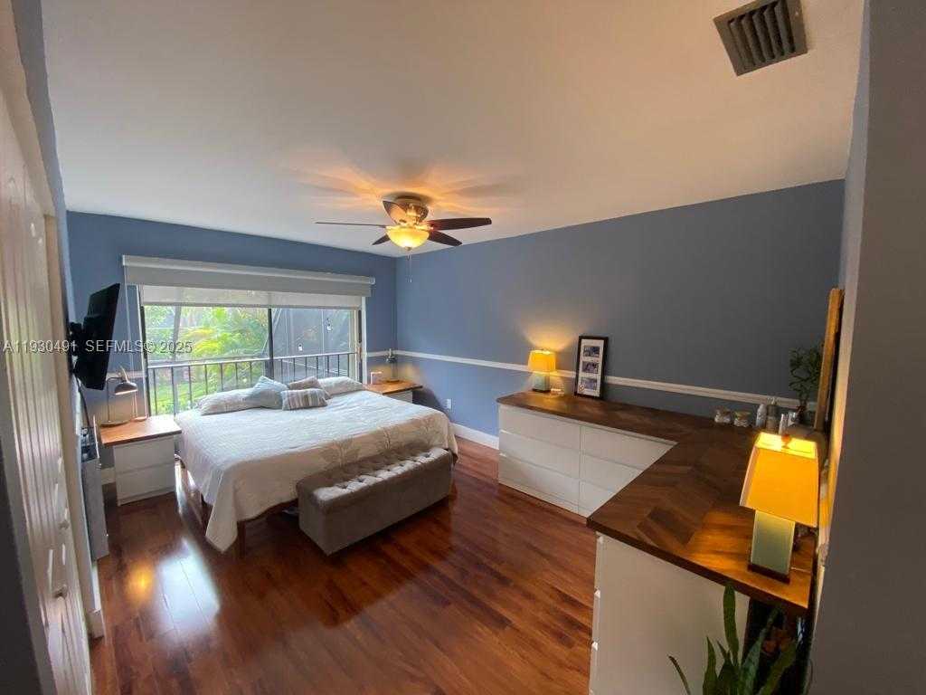 Small Image of 9805 COSTA DEL SOL BLVD #C-102, Doral Number 15