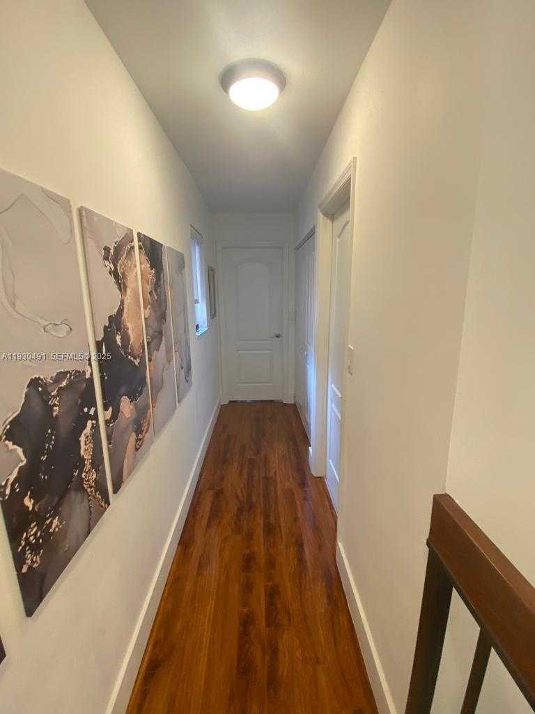 Small Image of 9805 COSTA DEL SOL BLVD #C-102, Doral Number 20