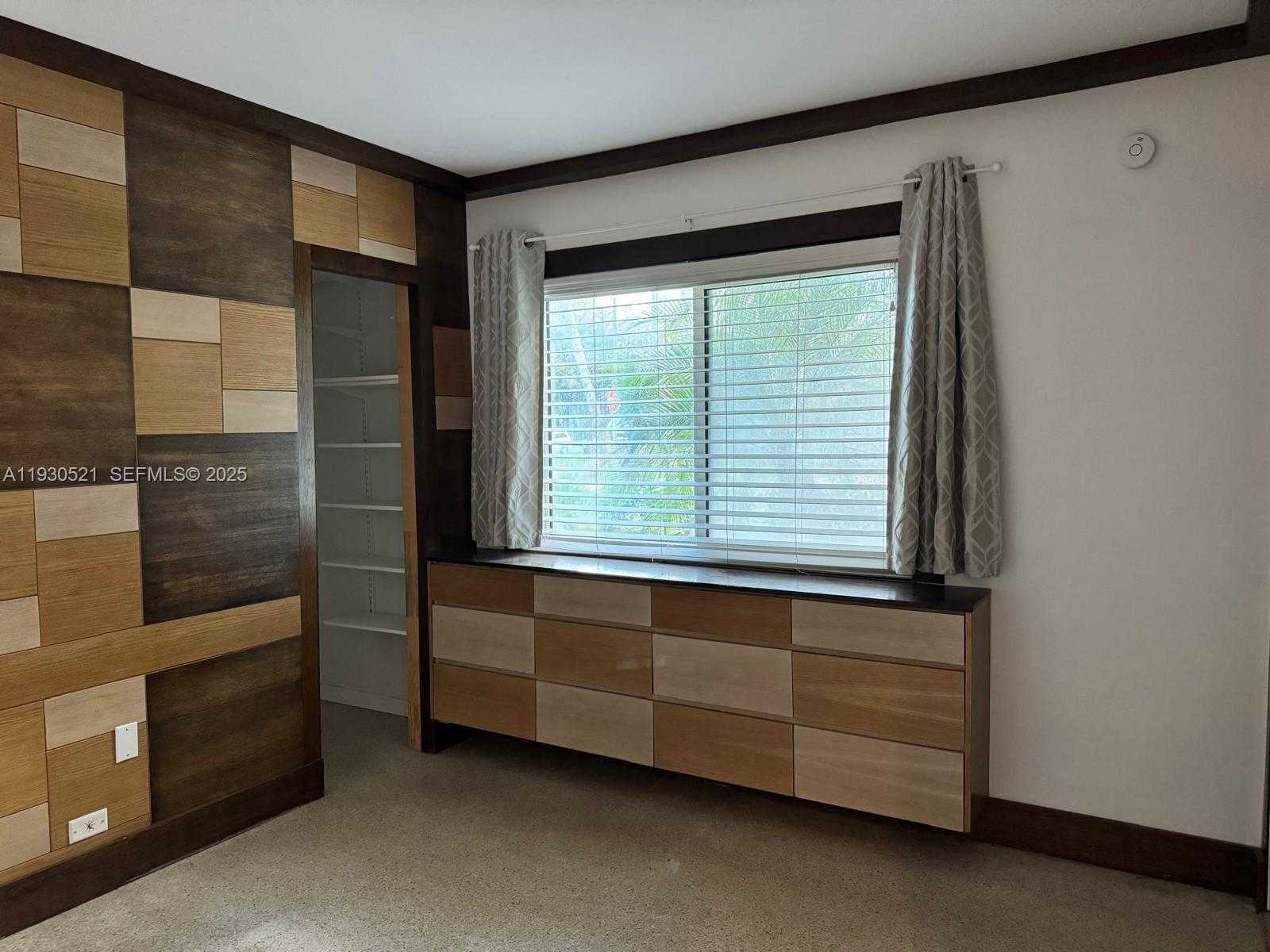 Small Image of 985 NORTH EAST 115TH ST, Biscayne Park Number 16