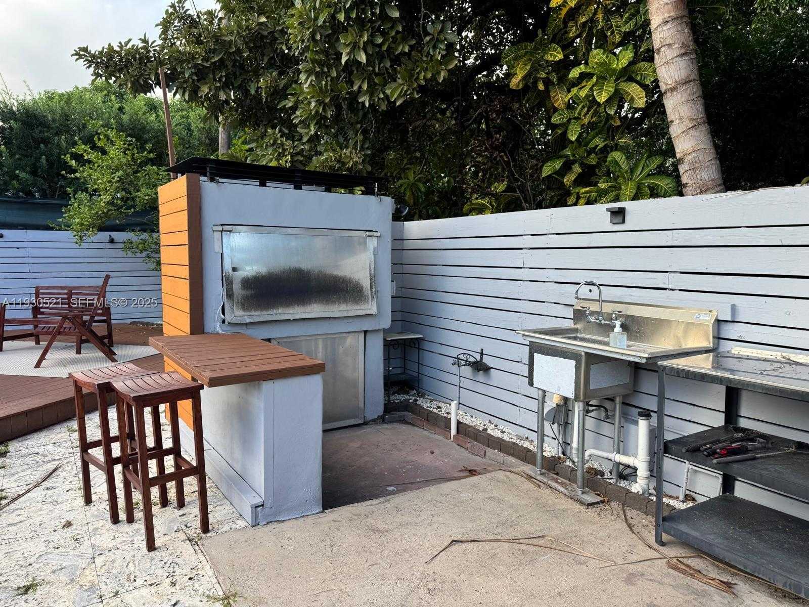 Small Image of 985 NORTH EAST 115TH ST, Biscayne Park Number 31