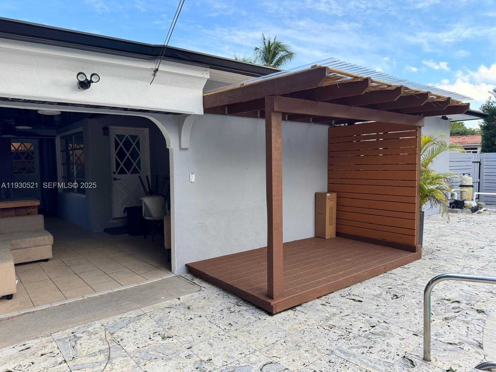 Small Image of 985 NORTH EAST 115TH ST, Biscayne Park Number 34