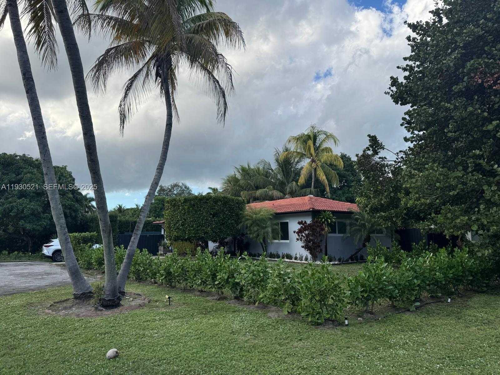 Small Image of 985 NORTH EAST 115TH ST, Biscayne Park Number 42