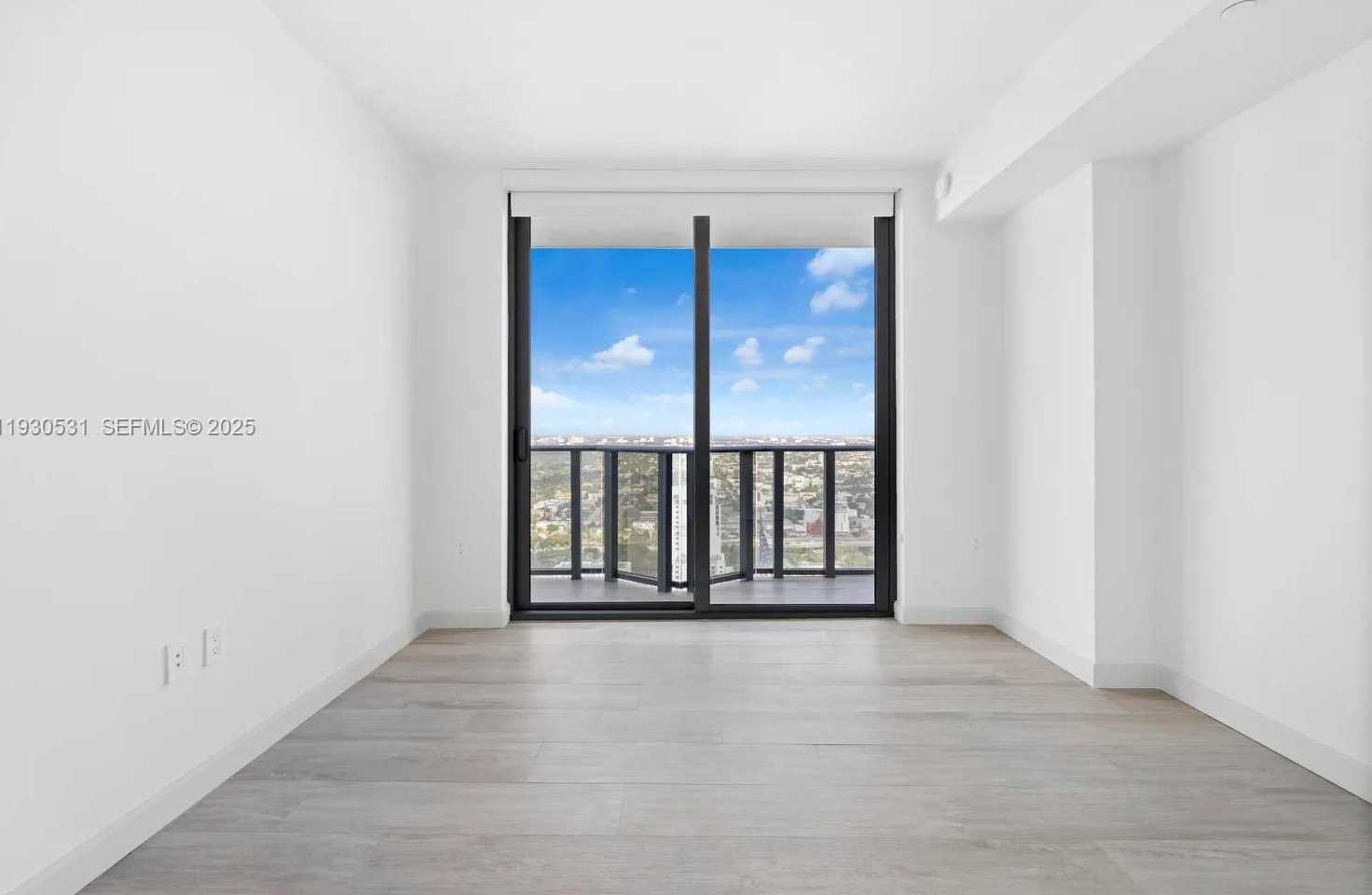 Small Image of 55 SOUTH WEST 9TH ST #3806, Miami Number 14