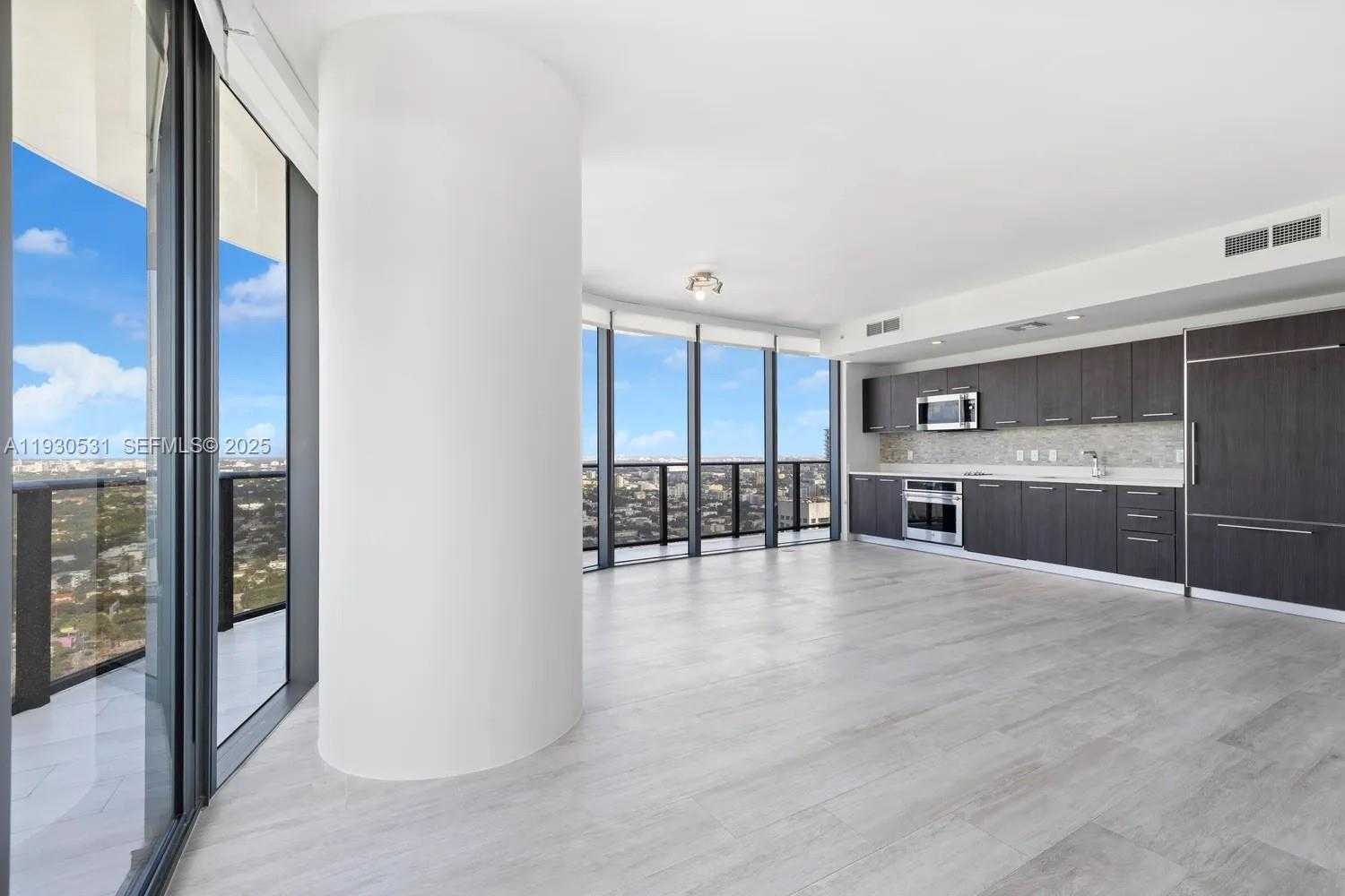 Small Image of 55 SOUTH WEST 9TH ST #3806, Miami Number 3