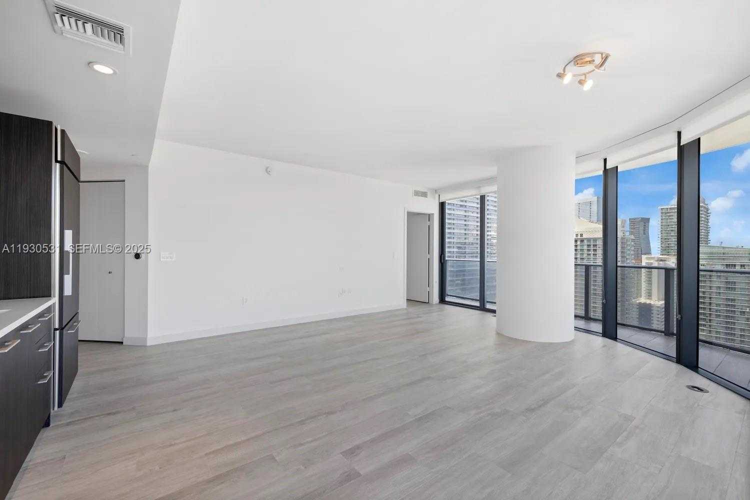 Small Image of 55 SOUTH WEST 9TH ST #3806, Miami Number 7