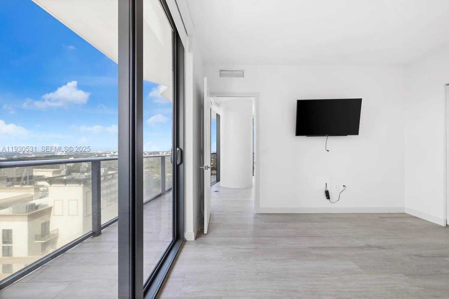 Small Image of 55 SOUTH WEST 9TH ST #3806, Miami Number 8