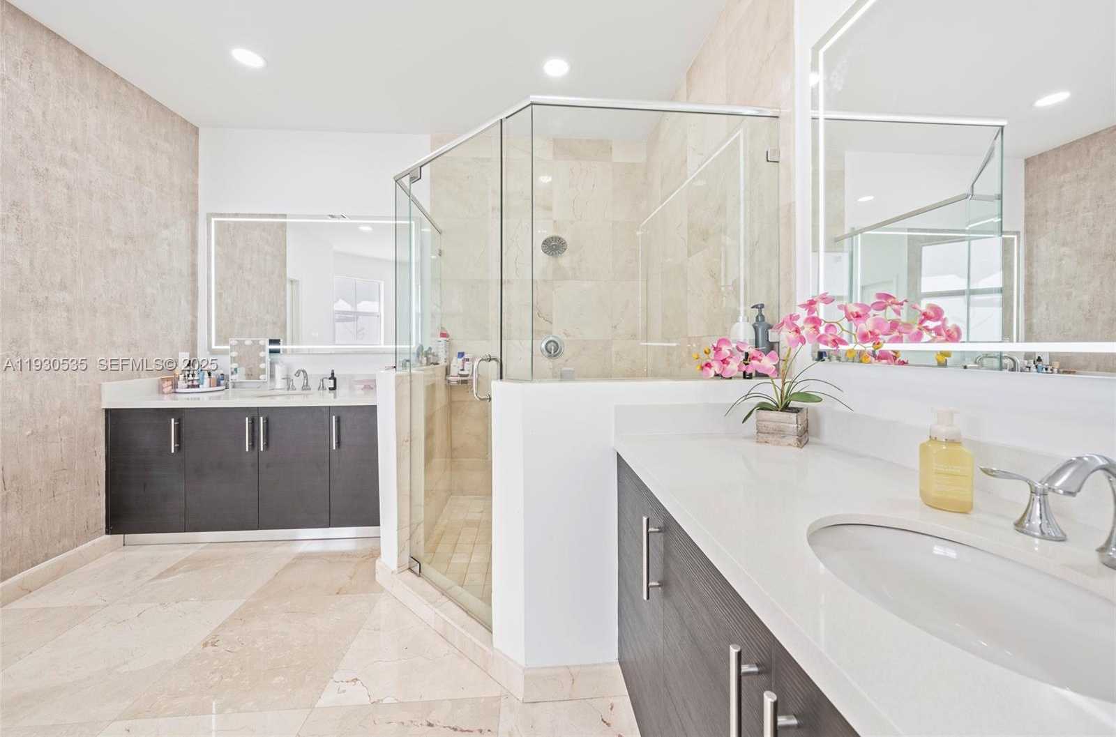 Small Image of 6933 NORTH WEST 104TH CT #6933, Doral Number 58