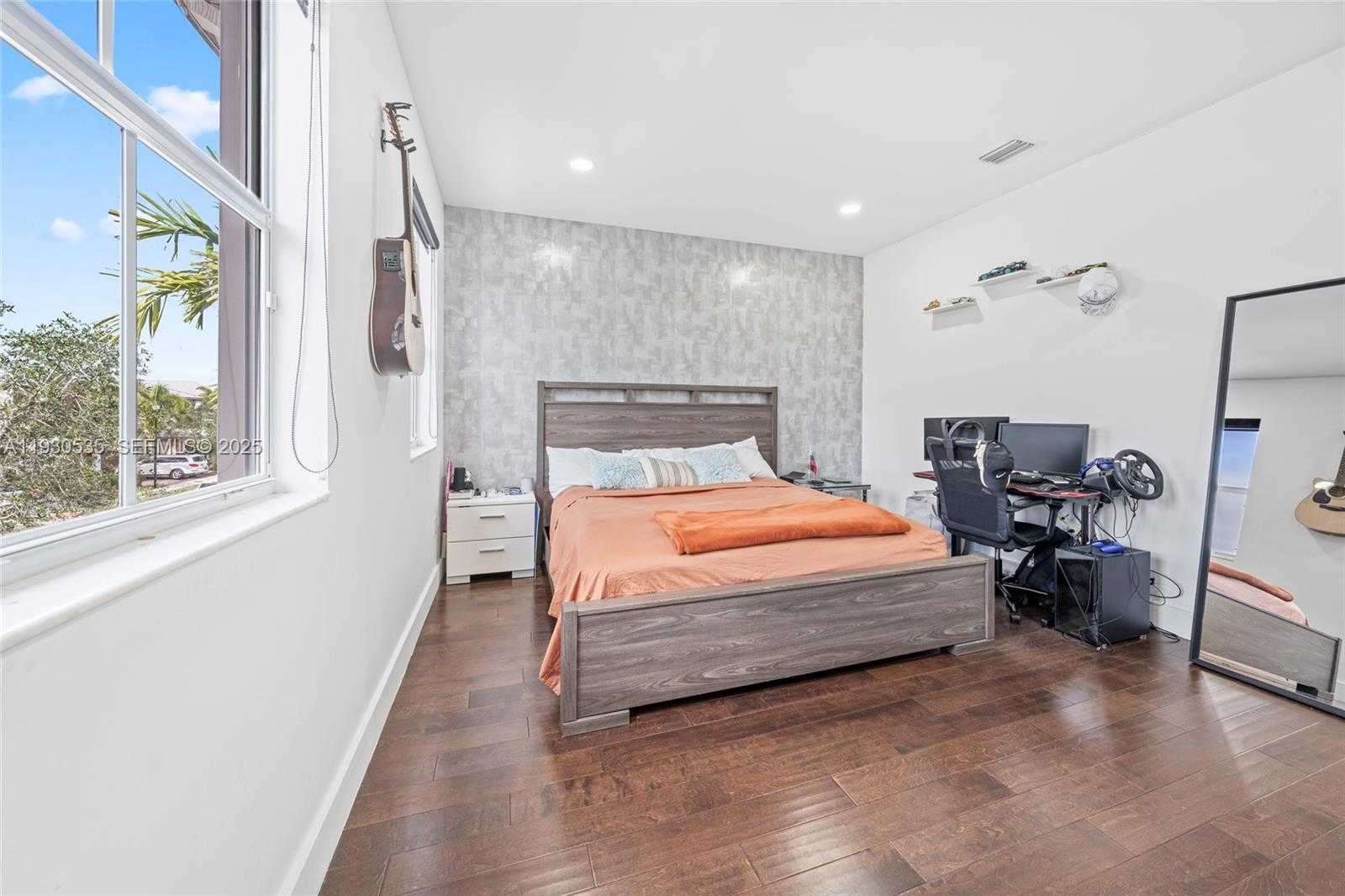 Small Image of 6933 NORTH WEST 104TH CT #6933, Doral Number 65