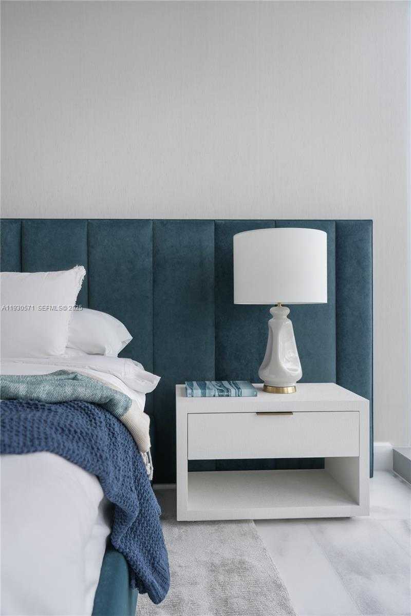 Small Image of 700 NORTH EAST 26TH TERRACE #1006, Miami Number 14