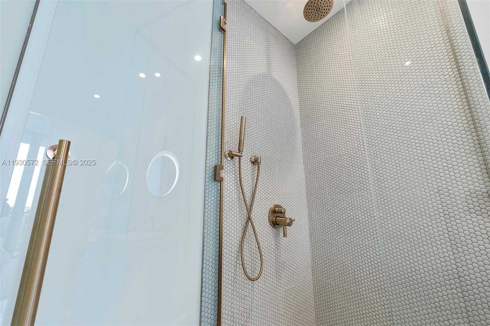 Small Image of 2655 SOUTH BAYSHORE DR #909, Miami Number 16