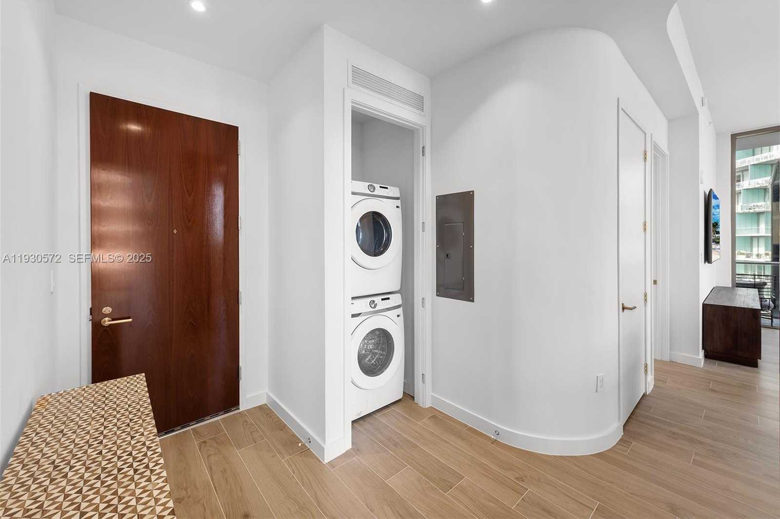 Small Image of 2655 SOUTH BAYSHORE DR #909, Miami Number 23