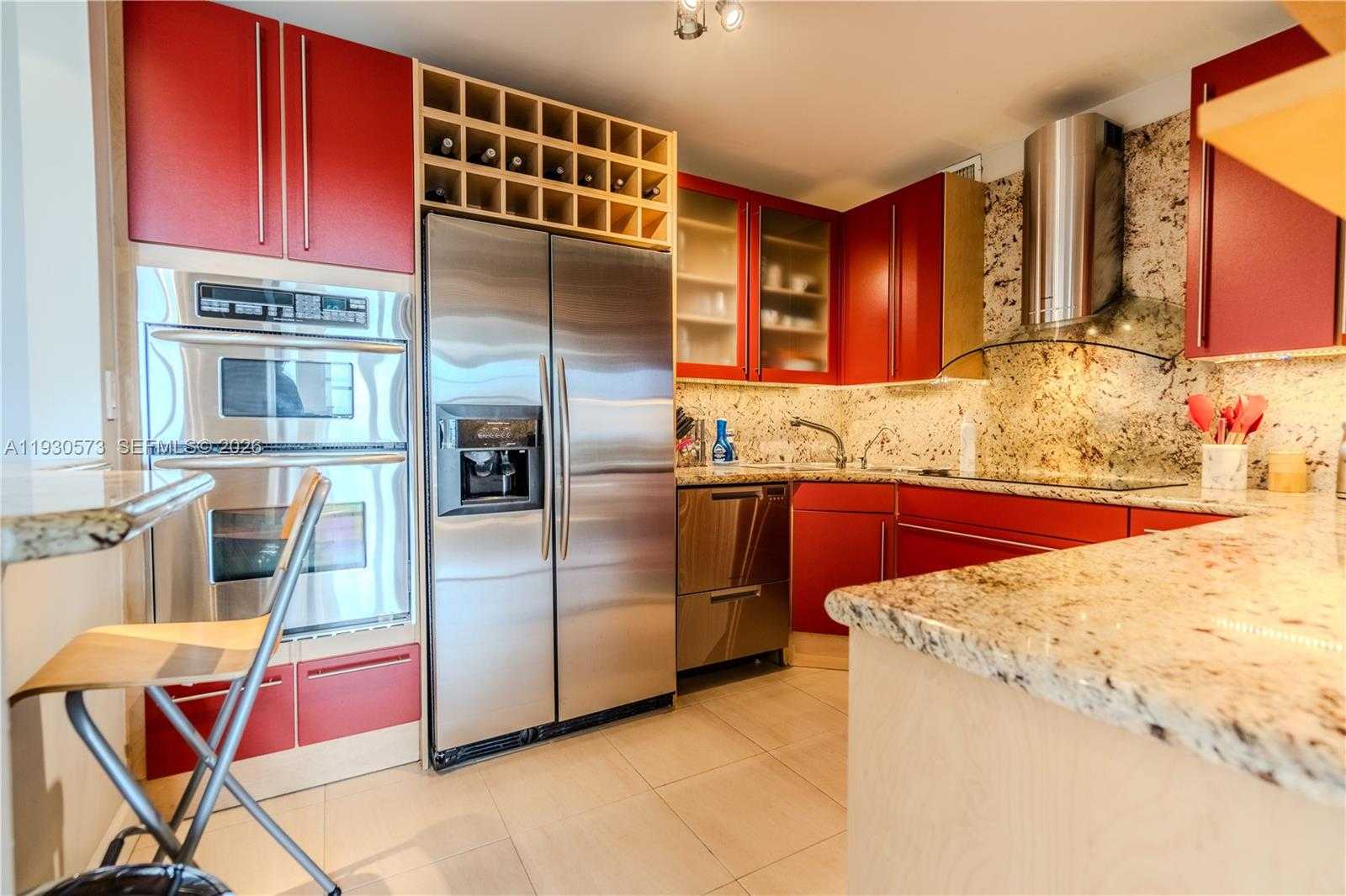 Small Image of 5700 COLLINS AVE #6H, Miami Beach Number 14