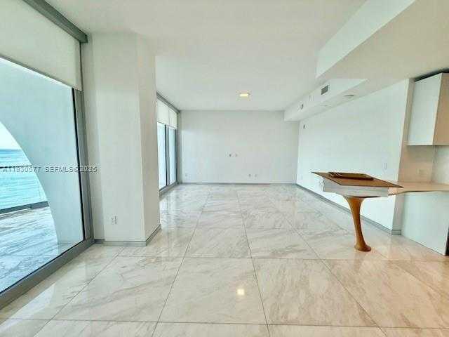 Small Image of 16901 COLLINS AVE #1202, Sunny Isles Beach Number 4