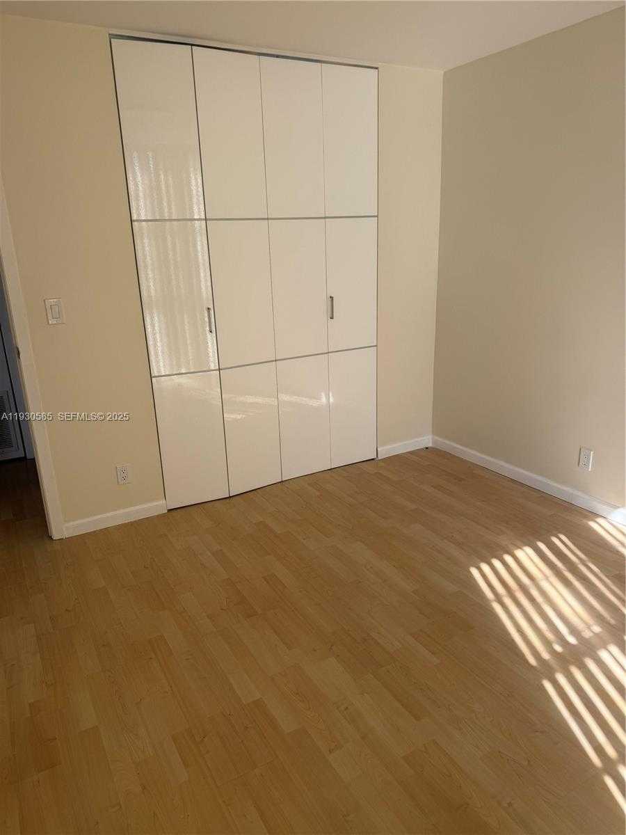 Small Image of 3475 NORTH COUNTRY CLUB DR #408, Aventura Number 19