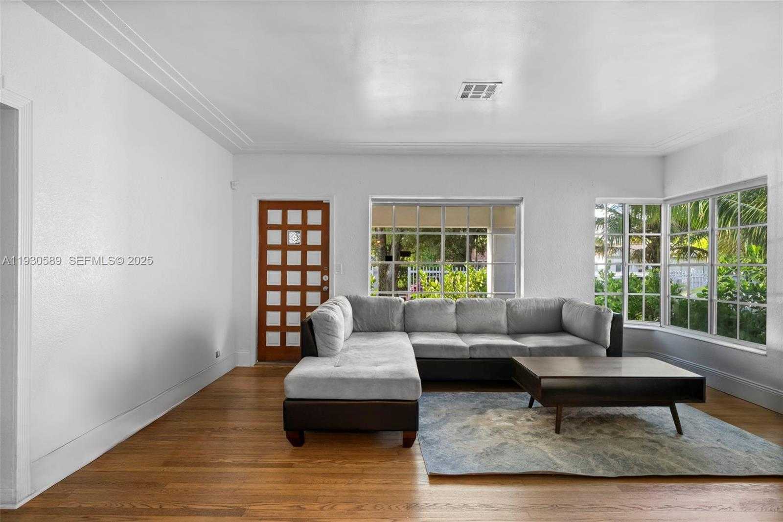 Small Image of 555 NORTH EAST 73RD ST, Miami Number 4