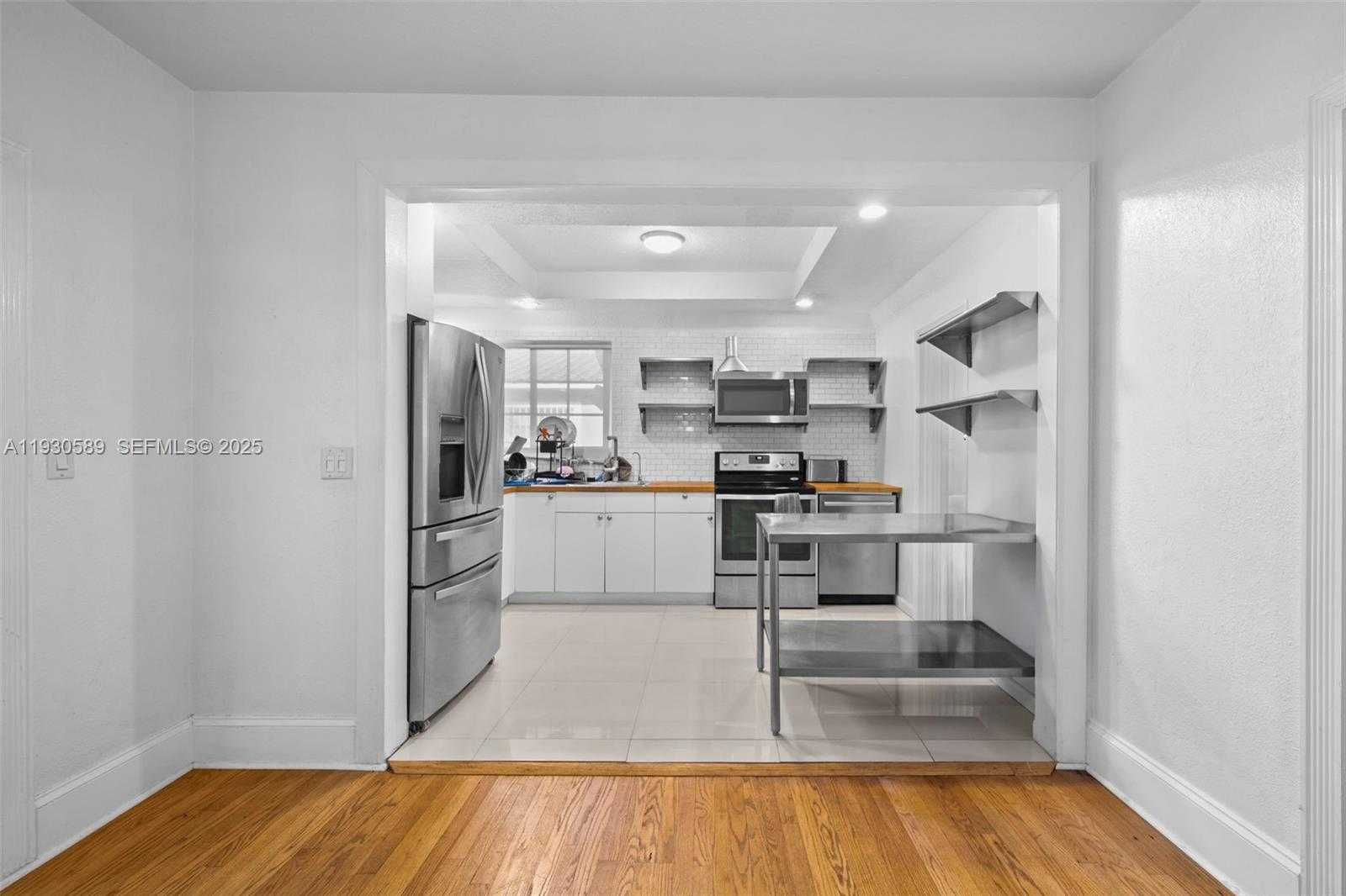 Small Image of 555 NORTH EAST 73RD ST, Miami Number 7