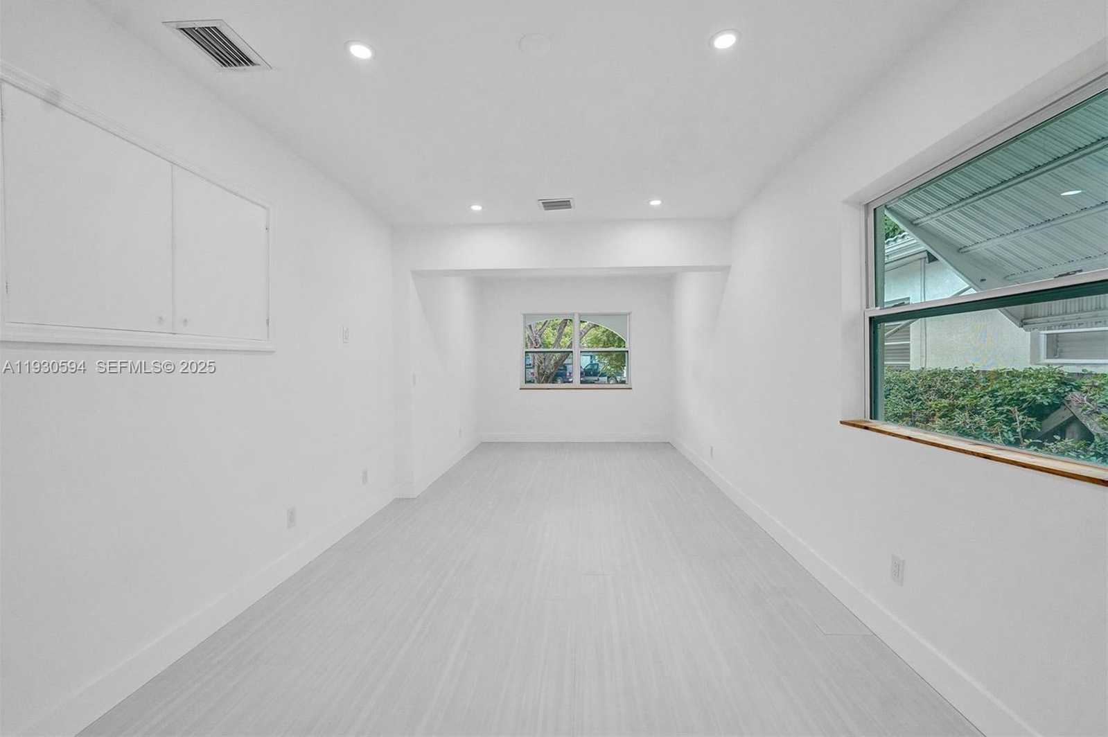 Small Image of 1430 MICHIGAN AVE, Miami Beach Number 18