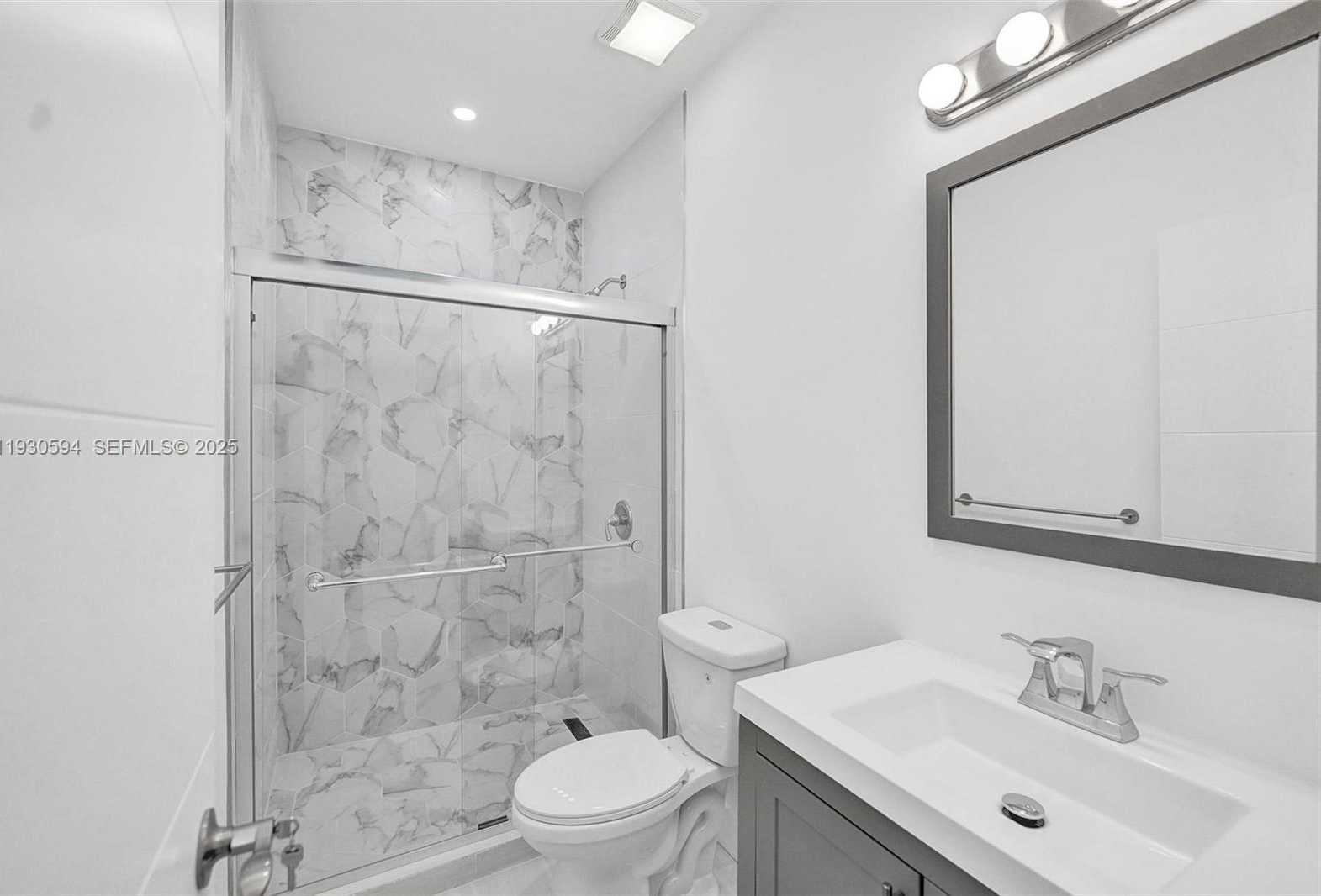 Small Image of 1430 MICHIGAN AVE, Miami Beach Number 22