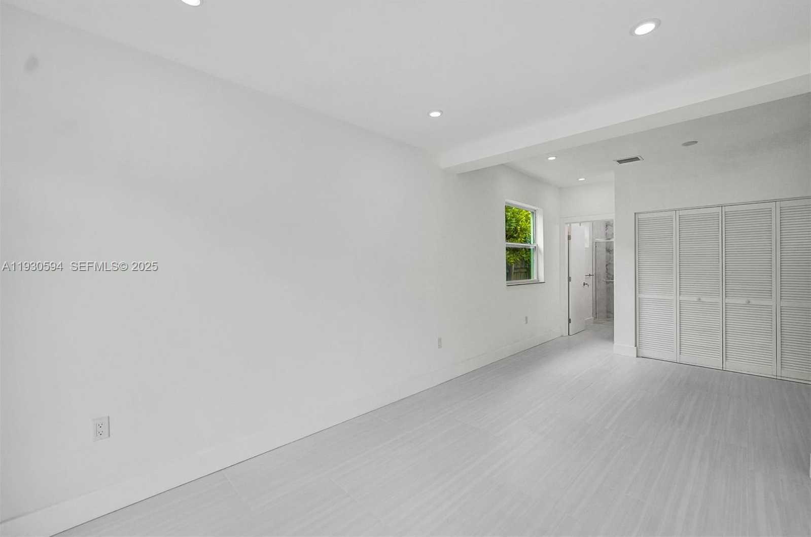 Small Image of 1430 MICHIGAN AVE, Miami Beach Number 28