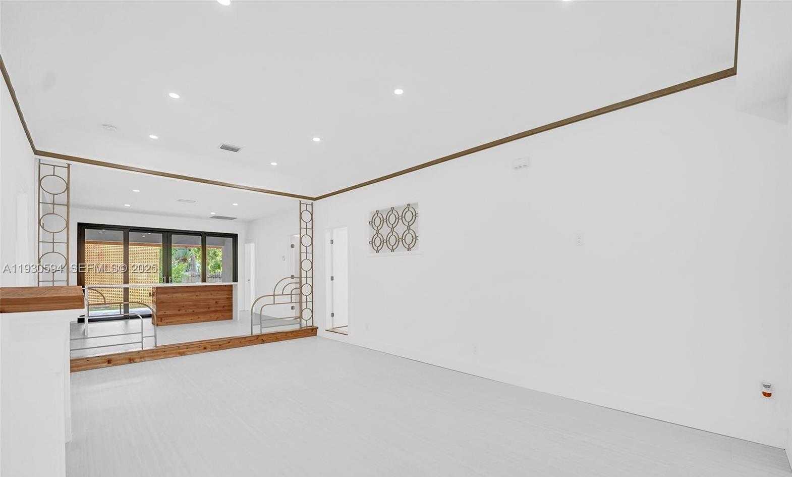 Small Image of 1430 MICHIGAN AVE, Miami Beach Number 34